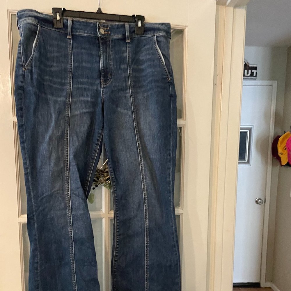 SUPER CUTE American Eagle Jeans